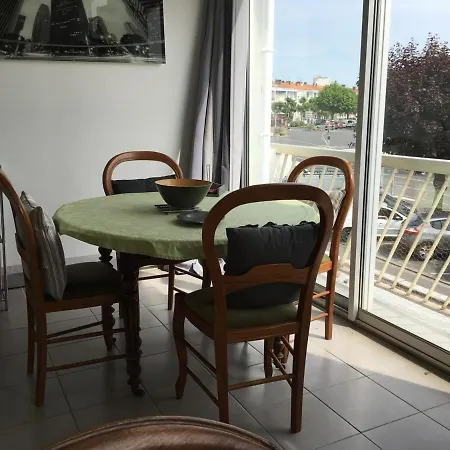 Royan, 2 Pieces, 4 Personnes - Fr-1-494-38 아파트